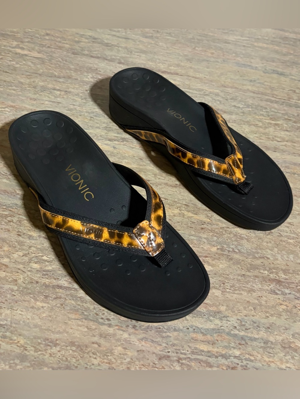 Vionic Animal Print Straps Sandals with Black Sole - Picture 9 of 12
